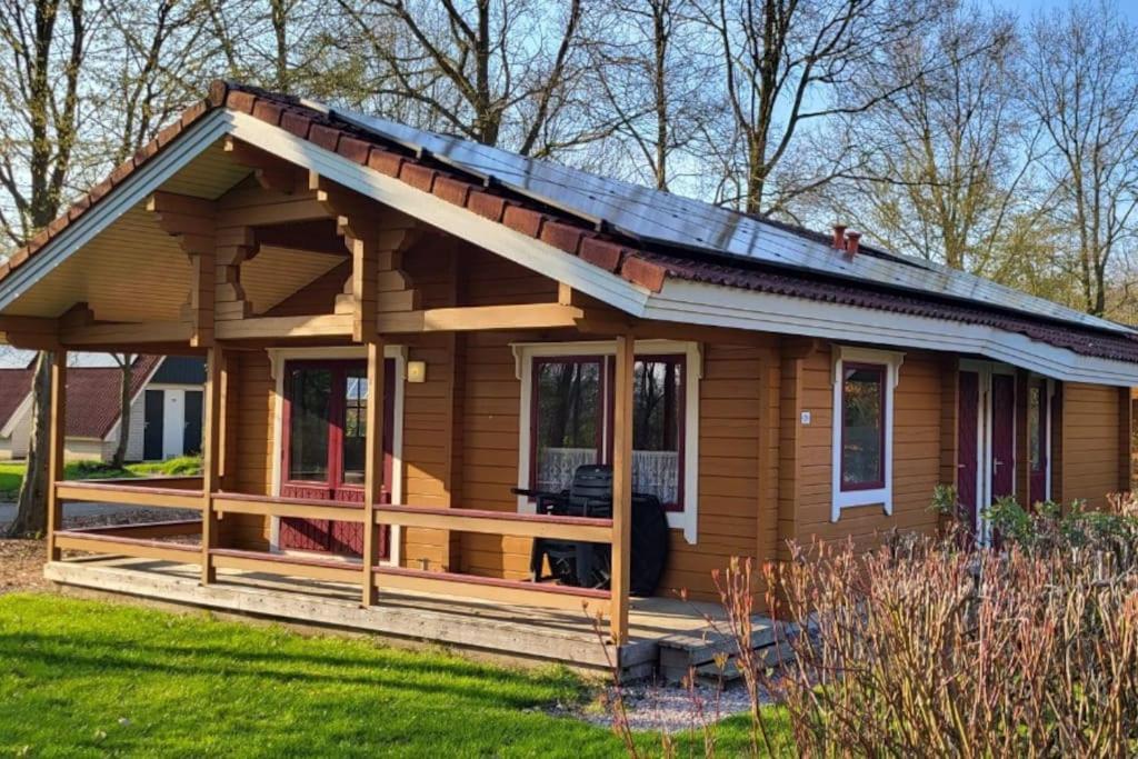 Wellness Bungalow Uppsala Gramsbergen Esterno foto